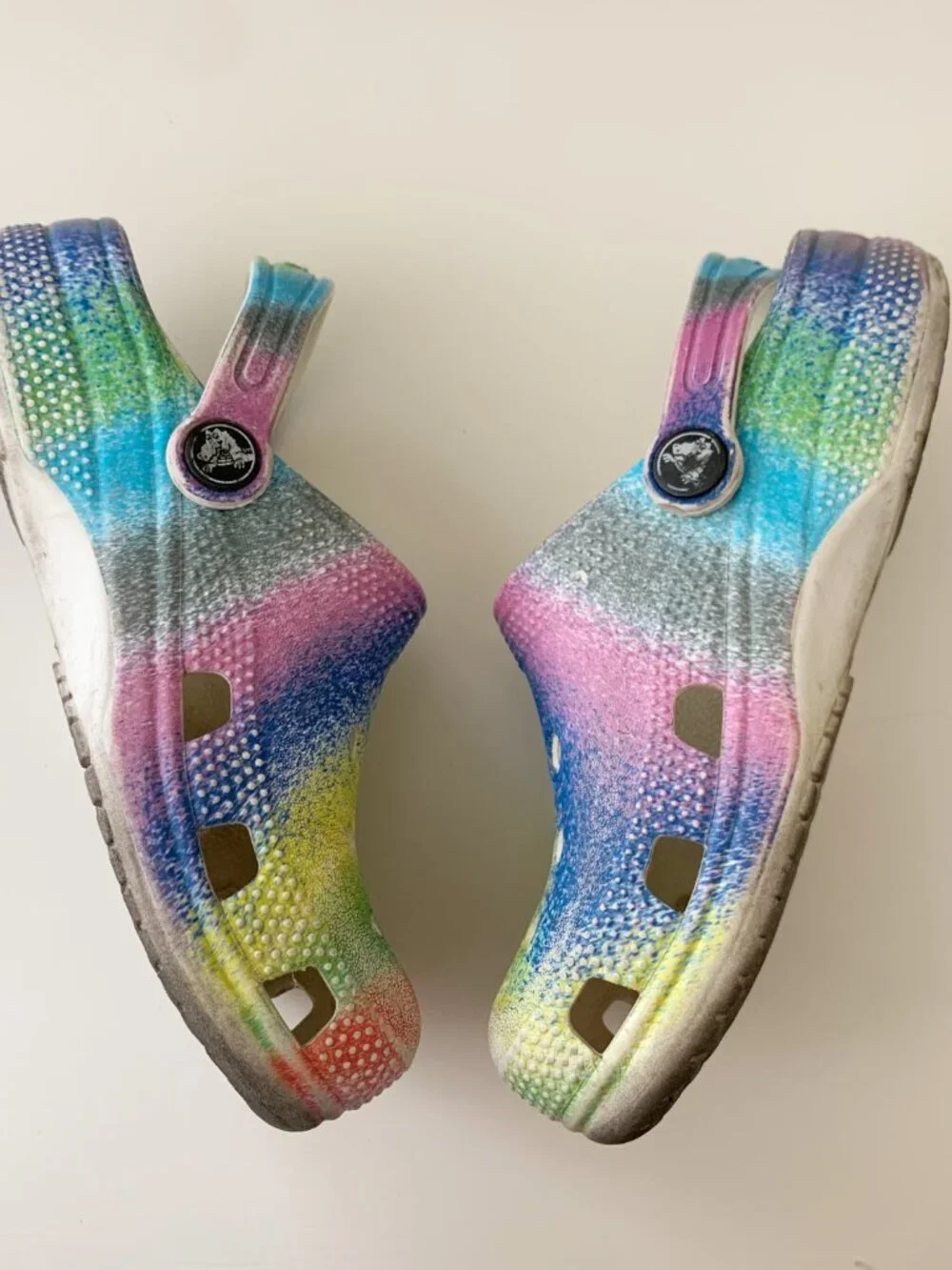 Crocs Clogs • Rainbow • c13