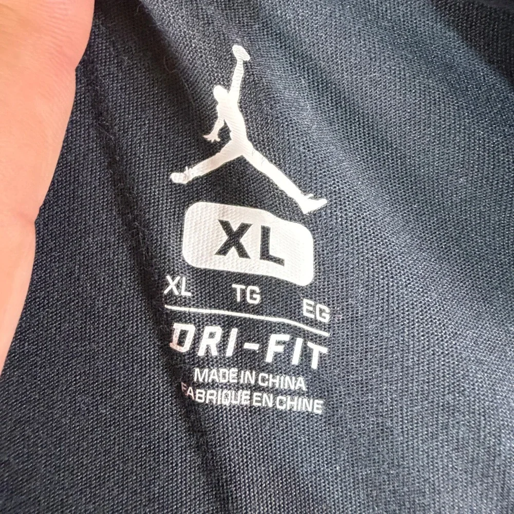 Jordan T-Shirt Mens XL Dri-FIT Graphic Basketball Black Short Sleeve EUC