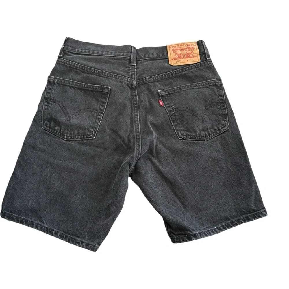 VTG Levi’s 505 Relaxed Fit Mens Jean Jorts Shorts Black Size 31X8” 100% Cotton