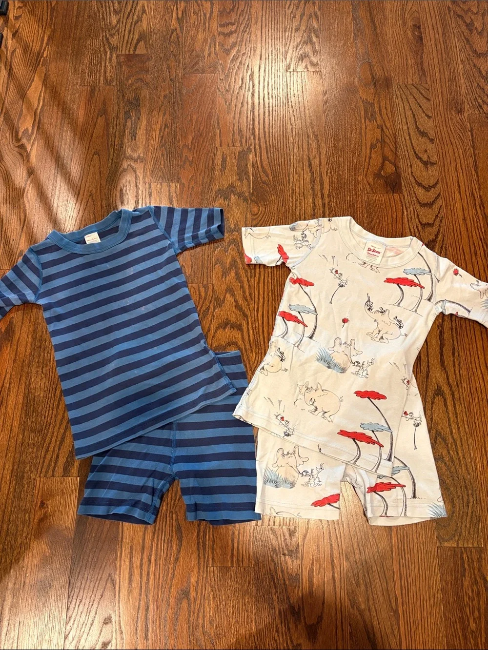 Hanna Andersson Kids Pajama Sets 130 US 8 - Blue Stripes & Dr. Seuss Print