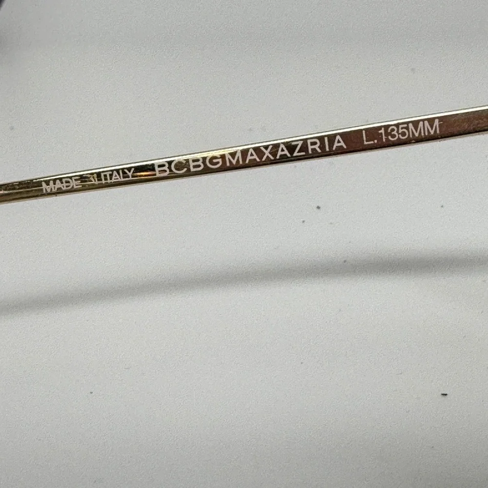 BCBGMaxAzria measurements lens