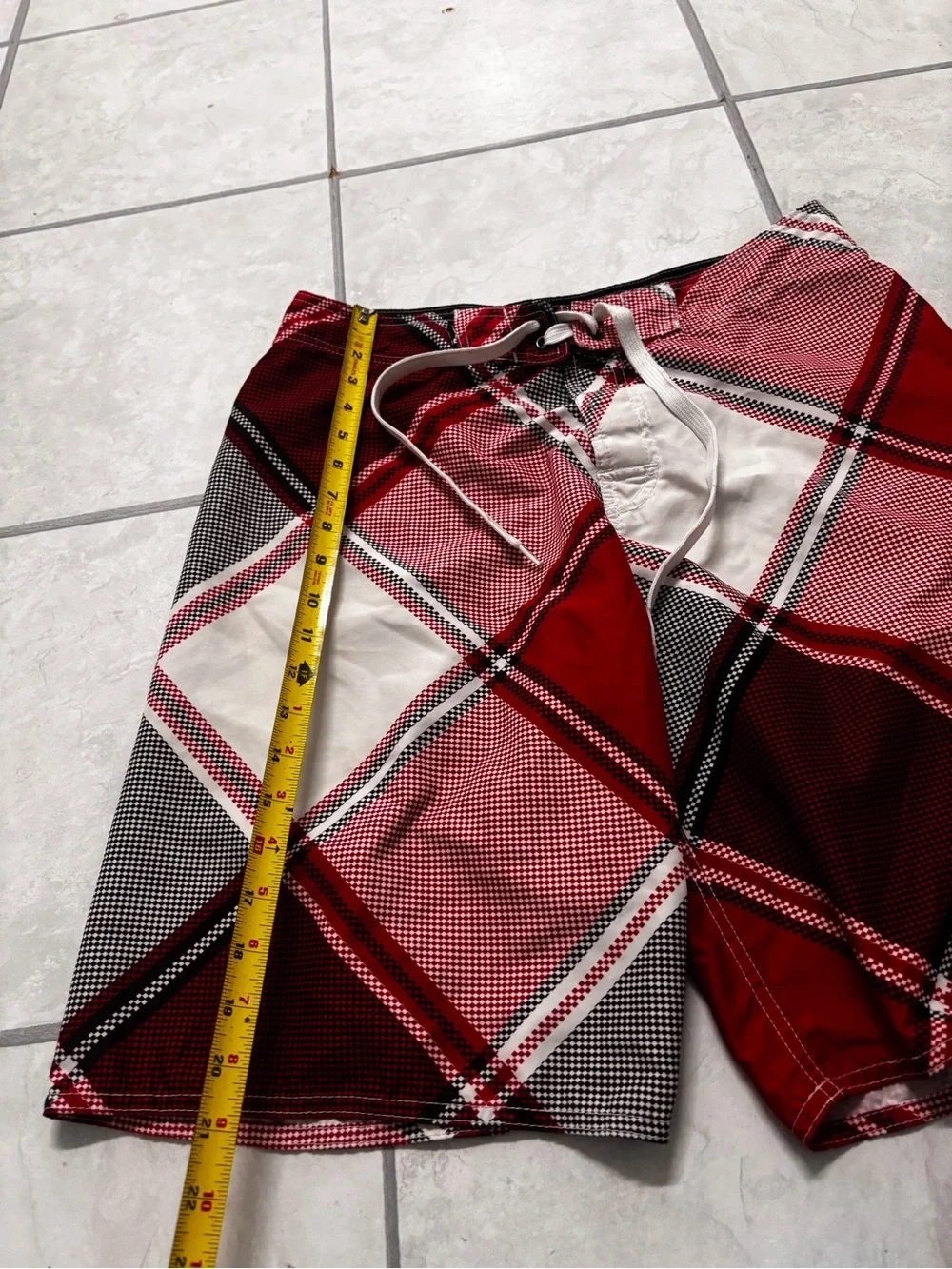 Men's Vintage Rusty Red Plaid Swim Trunks Size 32 MEASUREMENTS SHOWN