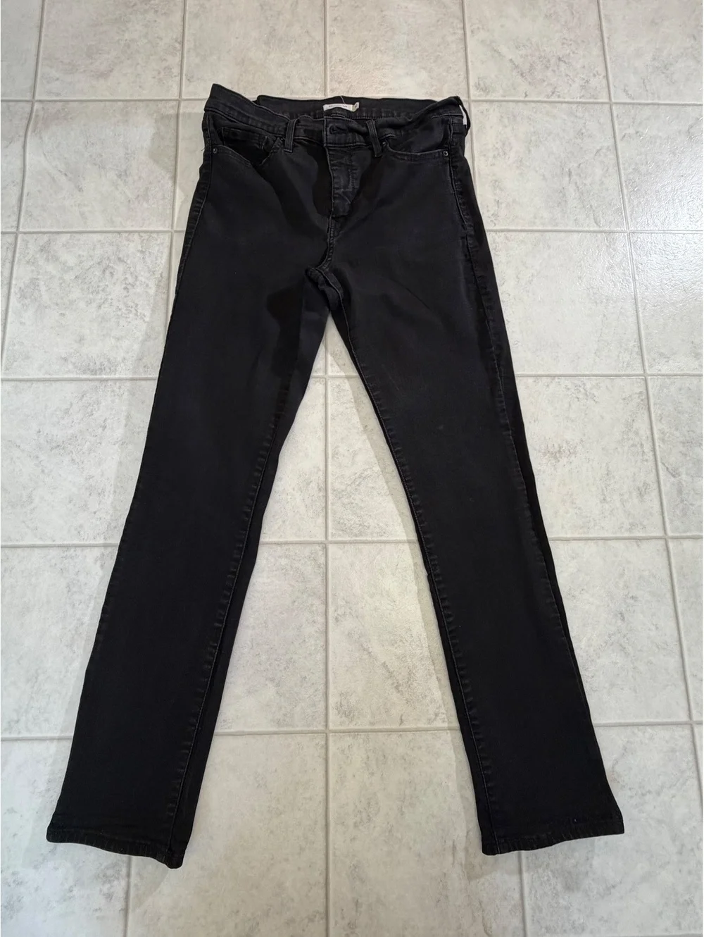 Levi's 312 Shaping Slim Black Jeans Size 32