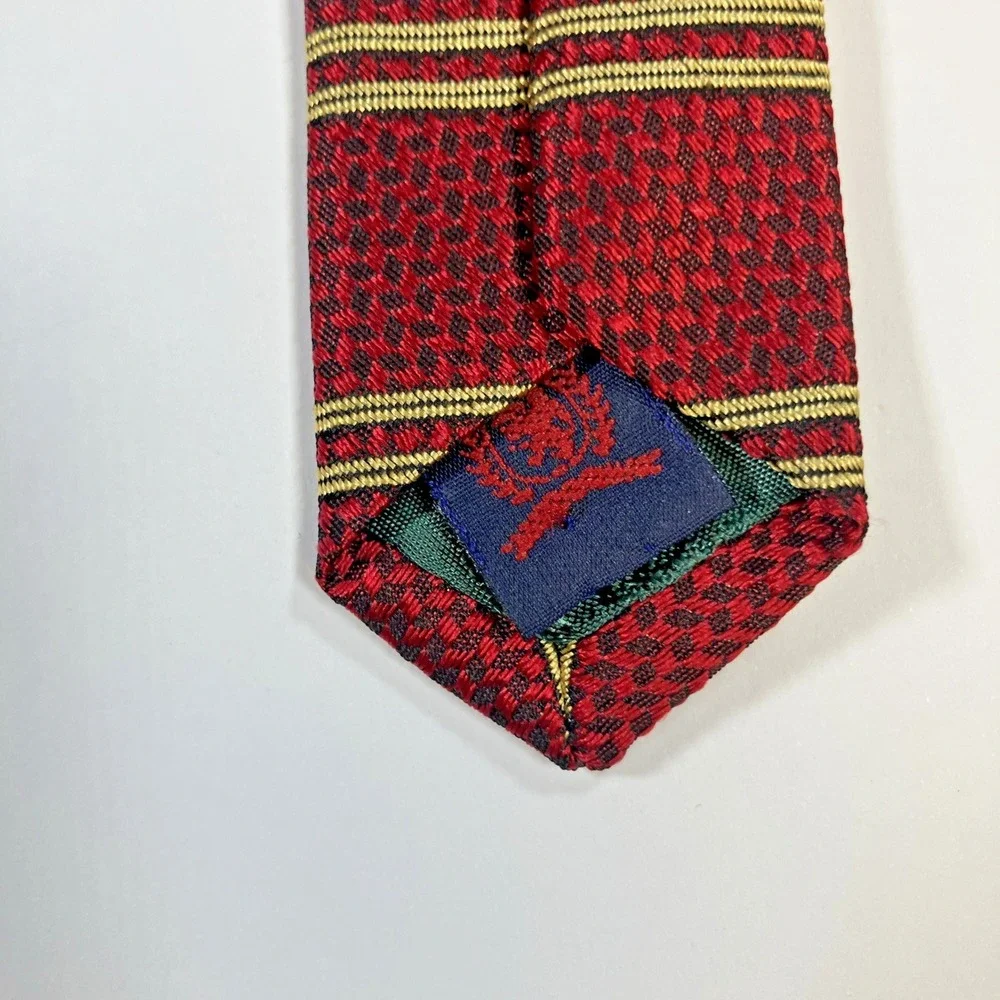 Tommy Hilfiger usa proportions