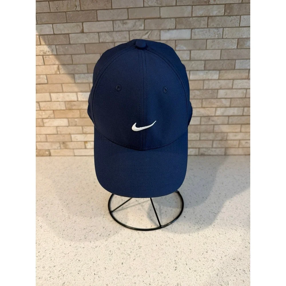 Nike Navy Blue Swoosh Baseball Hat Flex Fit Cap Size M/L Athletic Adult