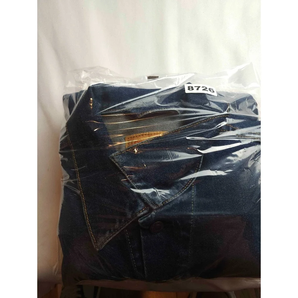 Levis levi trucker