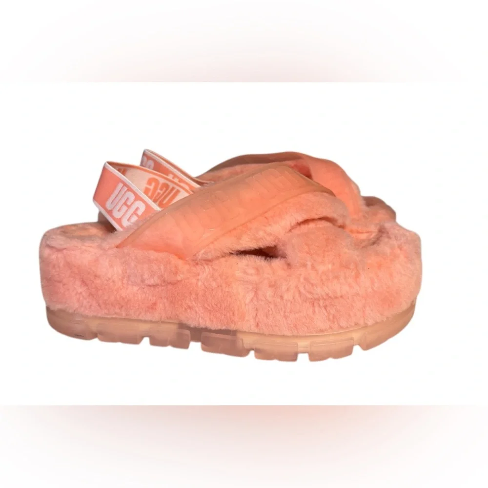 UGG cozy stylish