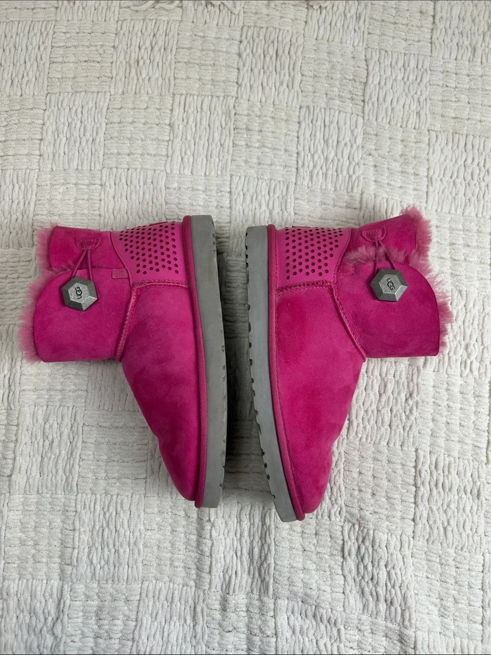 UGG *** carefully