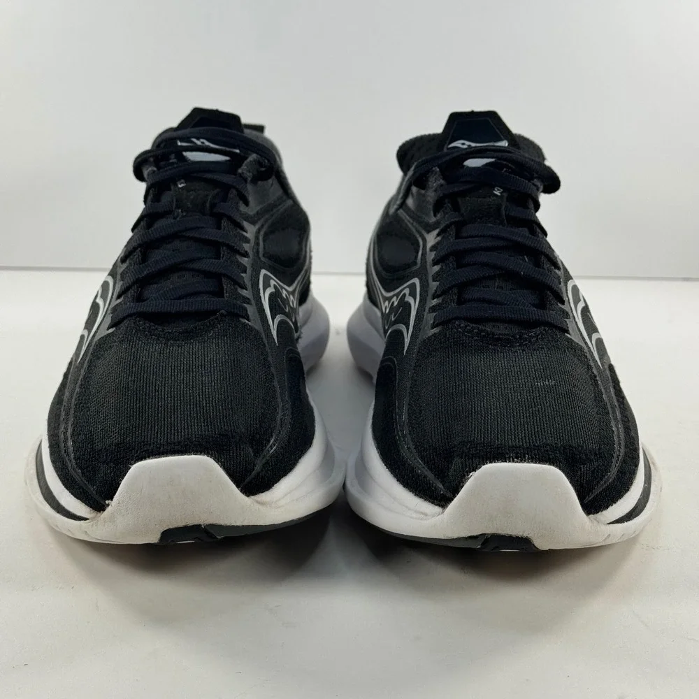 Saucony Kinvara 13 Womens Running Shoes‎ Black White S10723-05 Size 10
