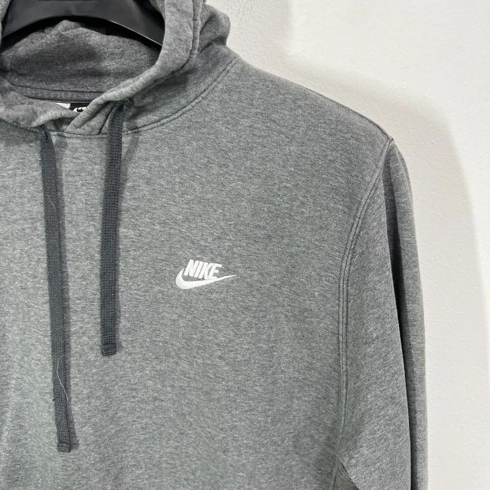 Nike icon sportswear