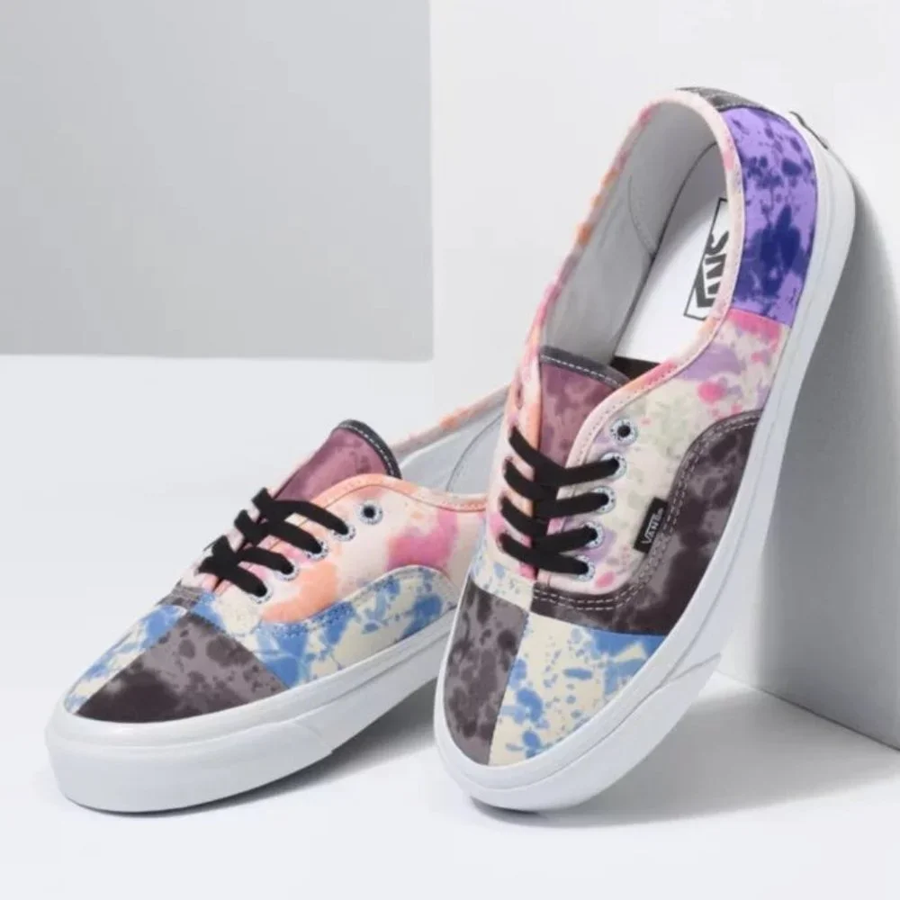 Vans lace up