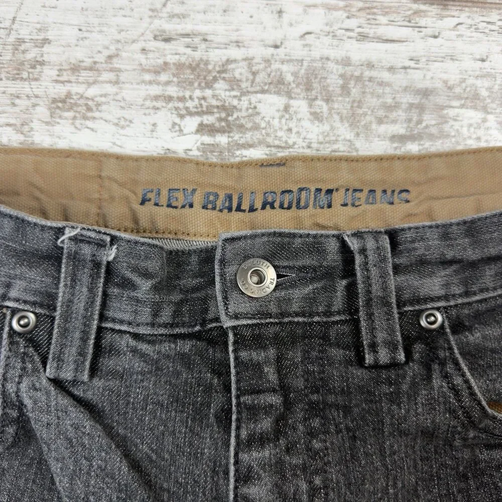 Duluth Trading Co feature jeans medium