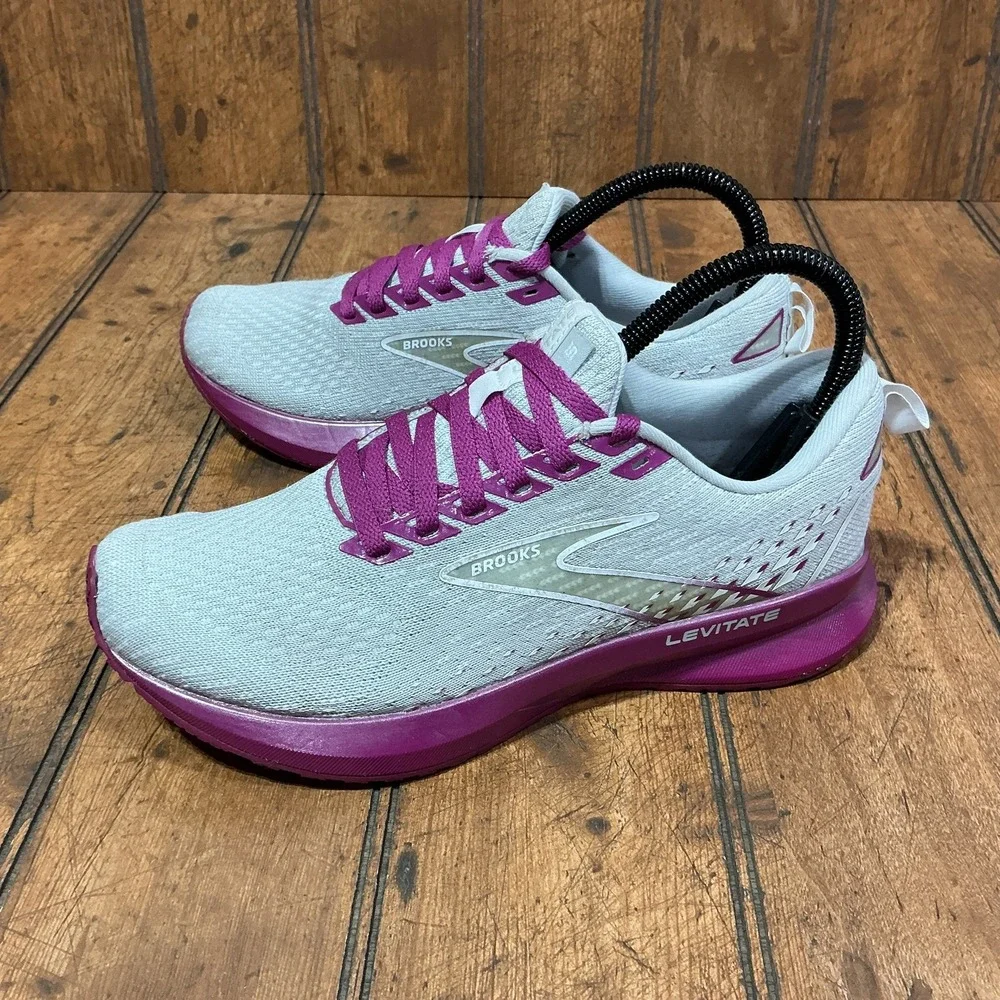 Brooks Levitate GTS 5 Women's Running Shoes Size 6.5 B (Medium) Gray Pink