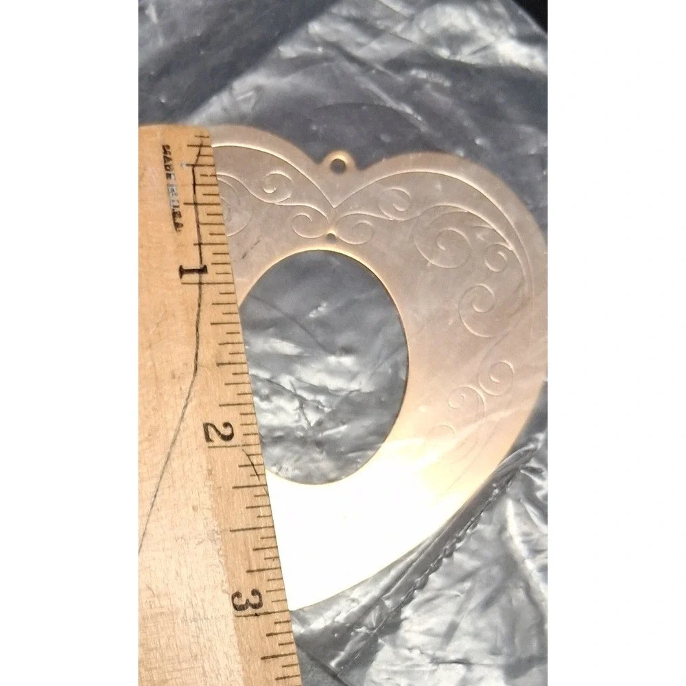 Vintage Portrait Studio Heart Charm Ornament Gold Tone Etched Photo Frame New