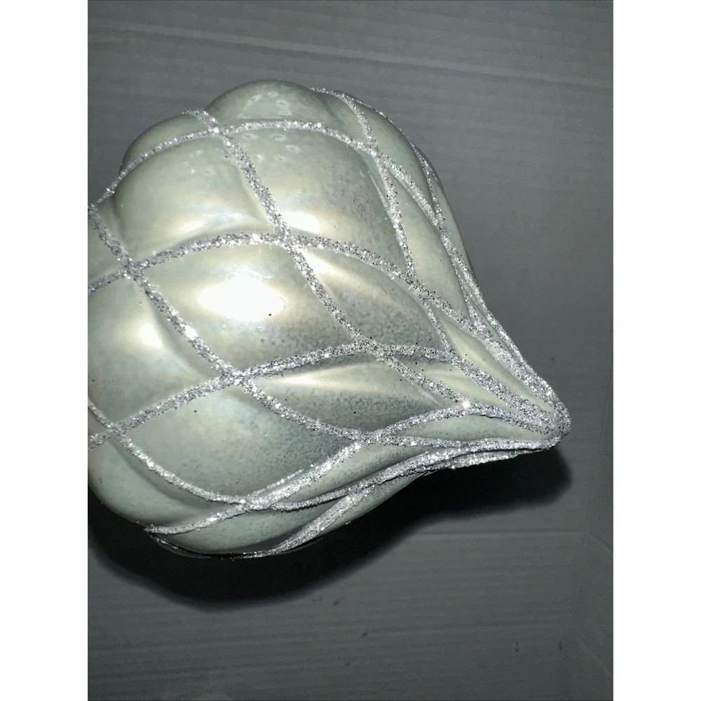 Pier One Imports Ornament Set Of 3 Silver Flawed‎