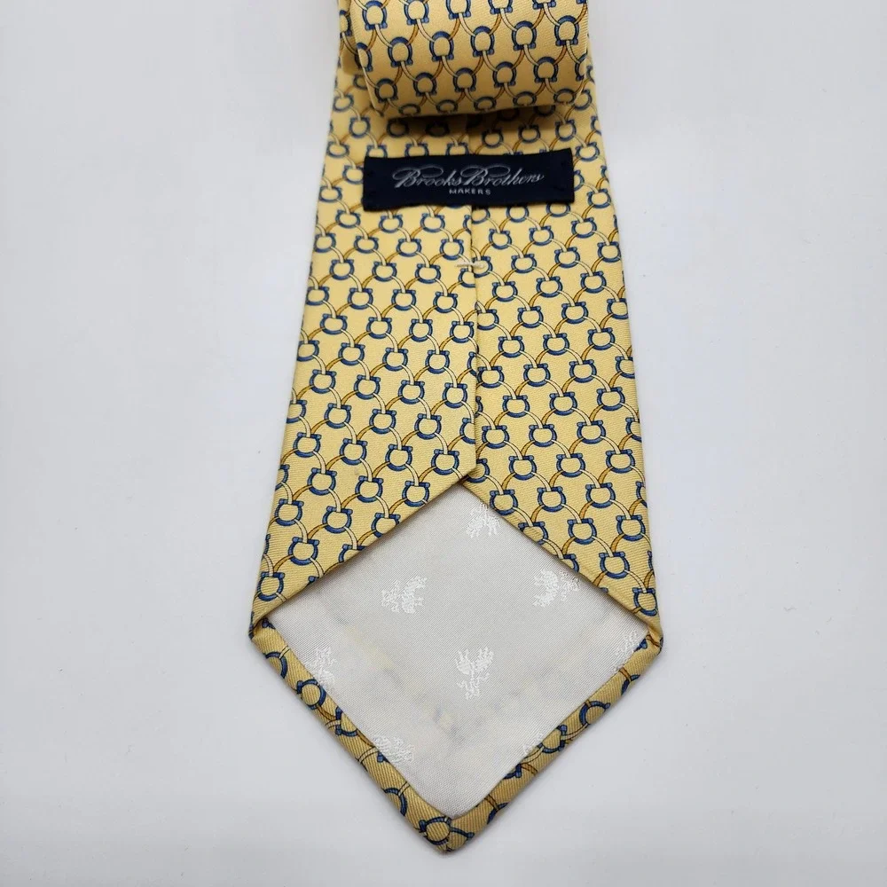 Brooks Brothers Makers Silk Tie 3.5