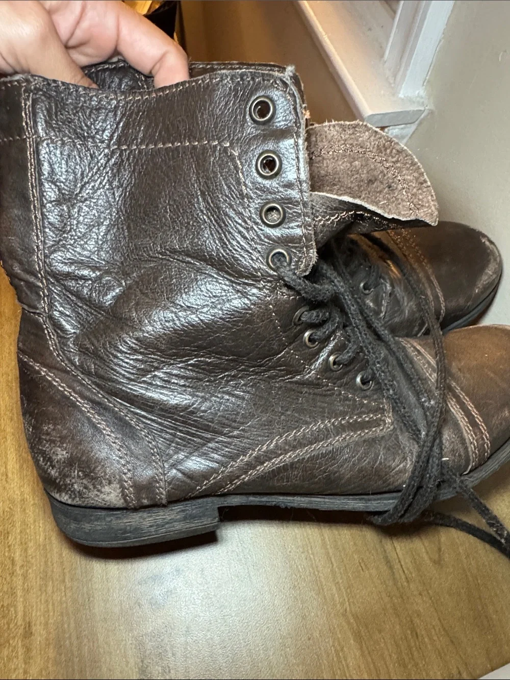Steve Madden rugged leather
