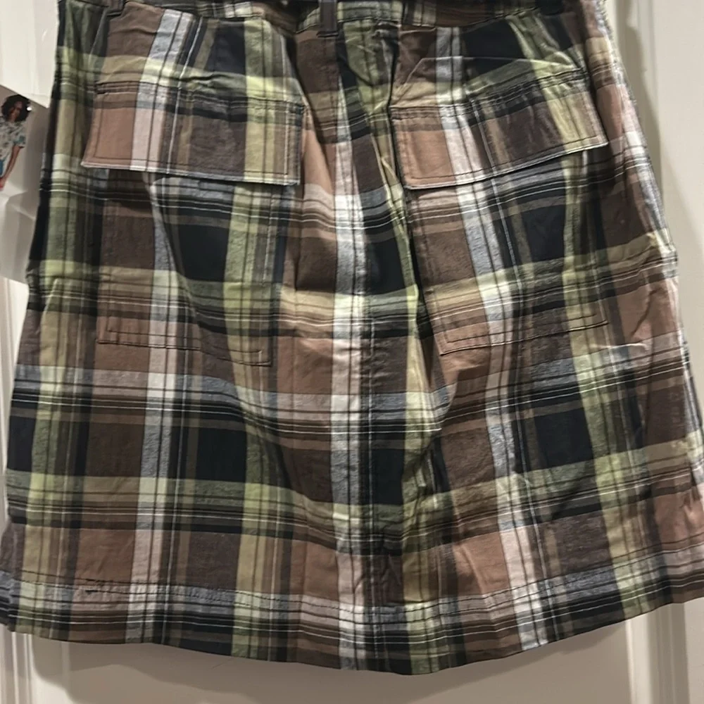 NWT White Stage plaid stretchy Skort ZipUp Belted deep pockets for phone size 8