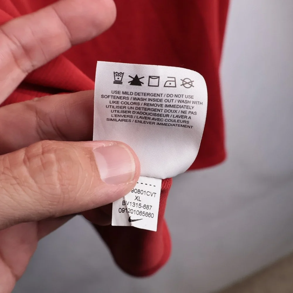 Nike listed bv1315