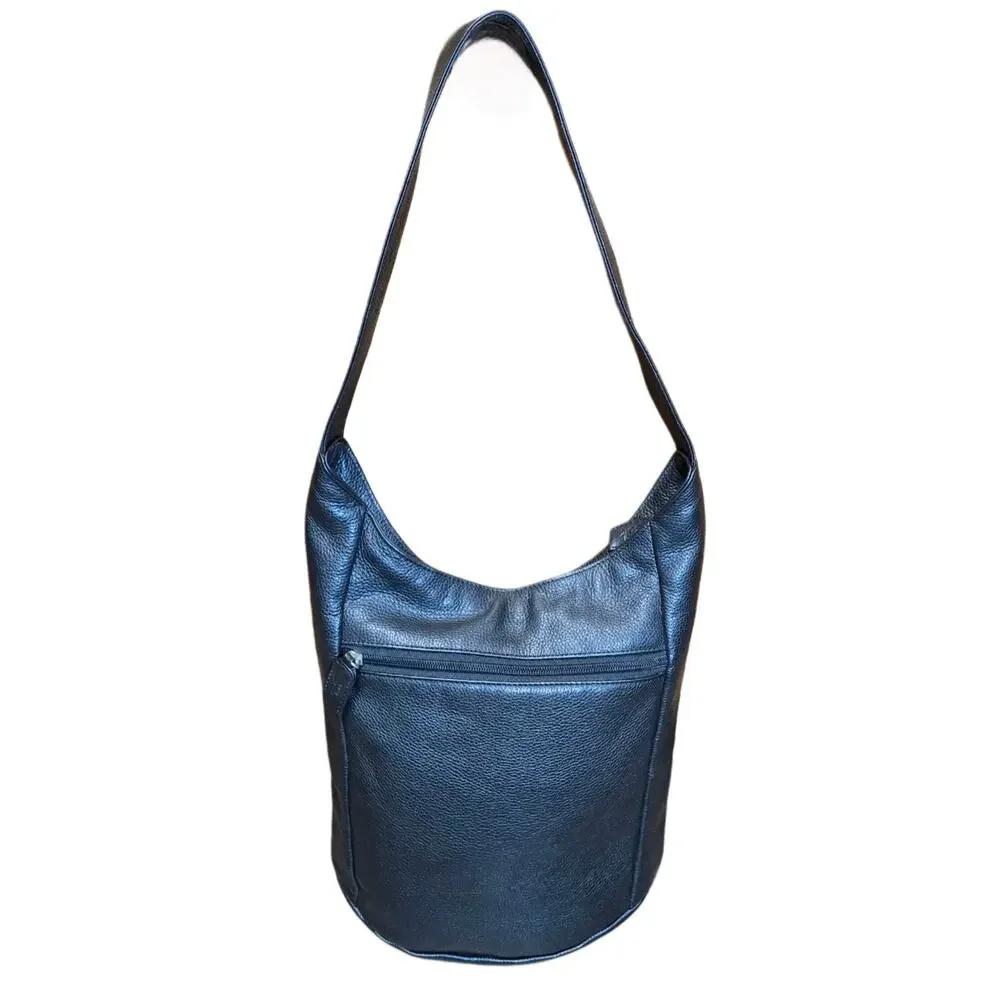 The Sak black pebbled
