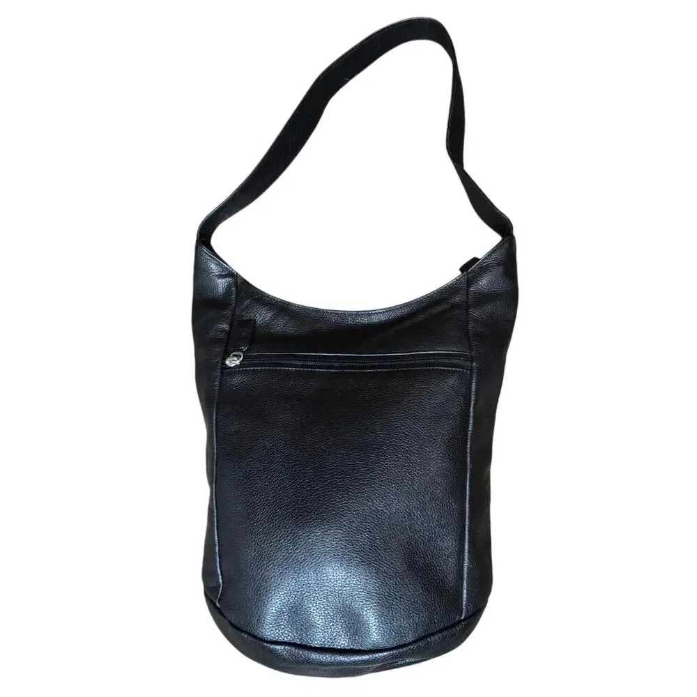 The Sak black pebbled