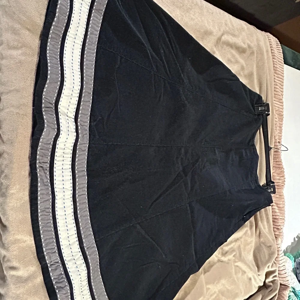 Boden chic black