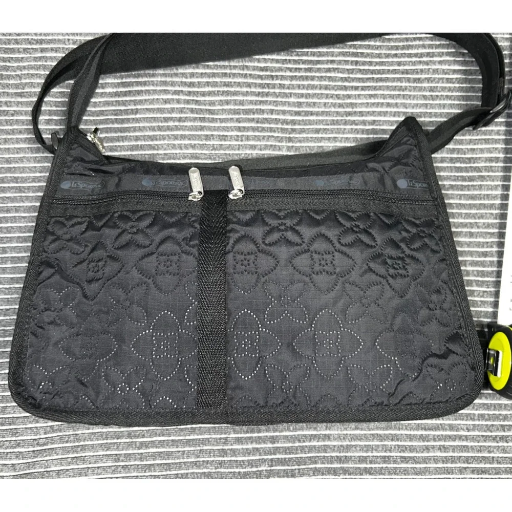 Lesportsac deluxe everyday