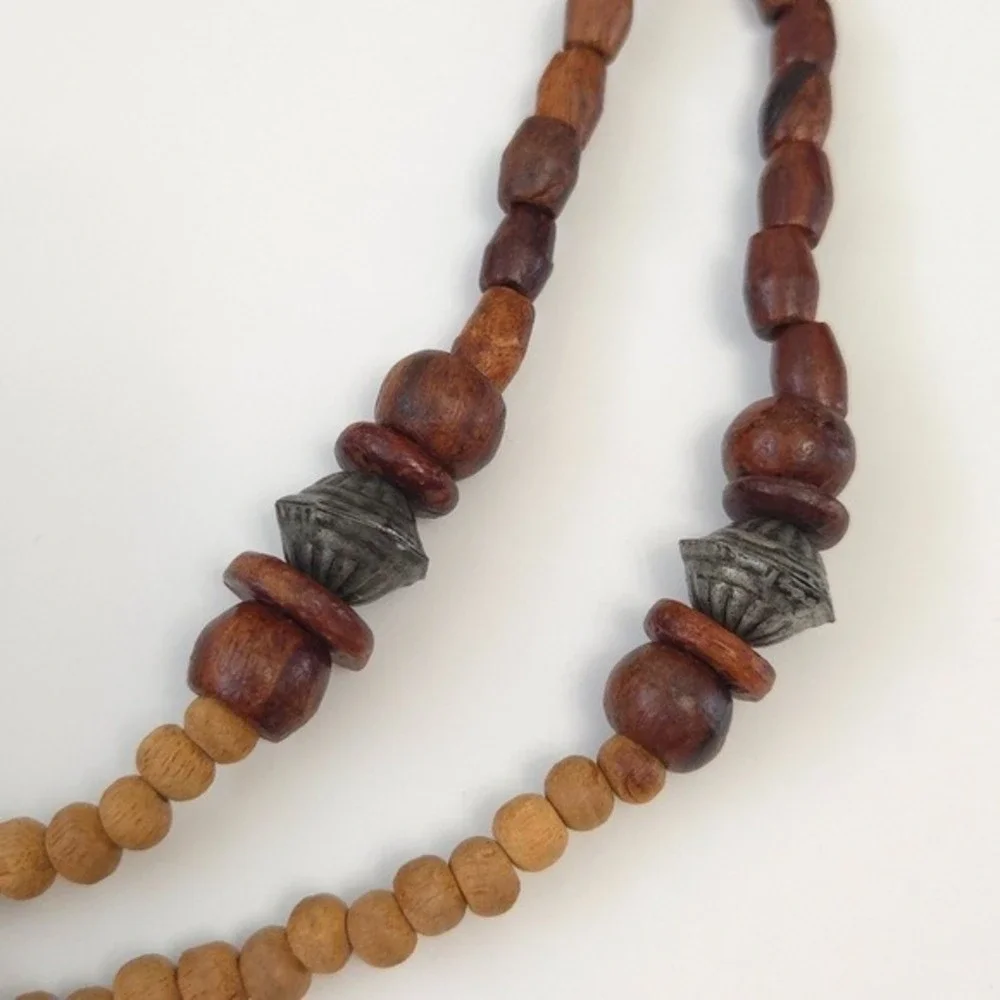 Wood‎ & Blue Beaded 28