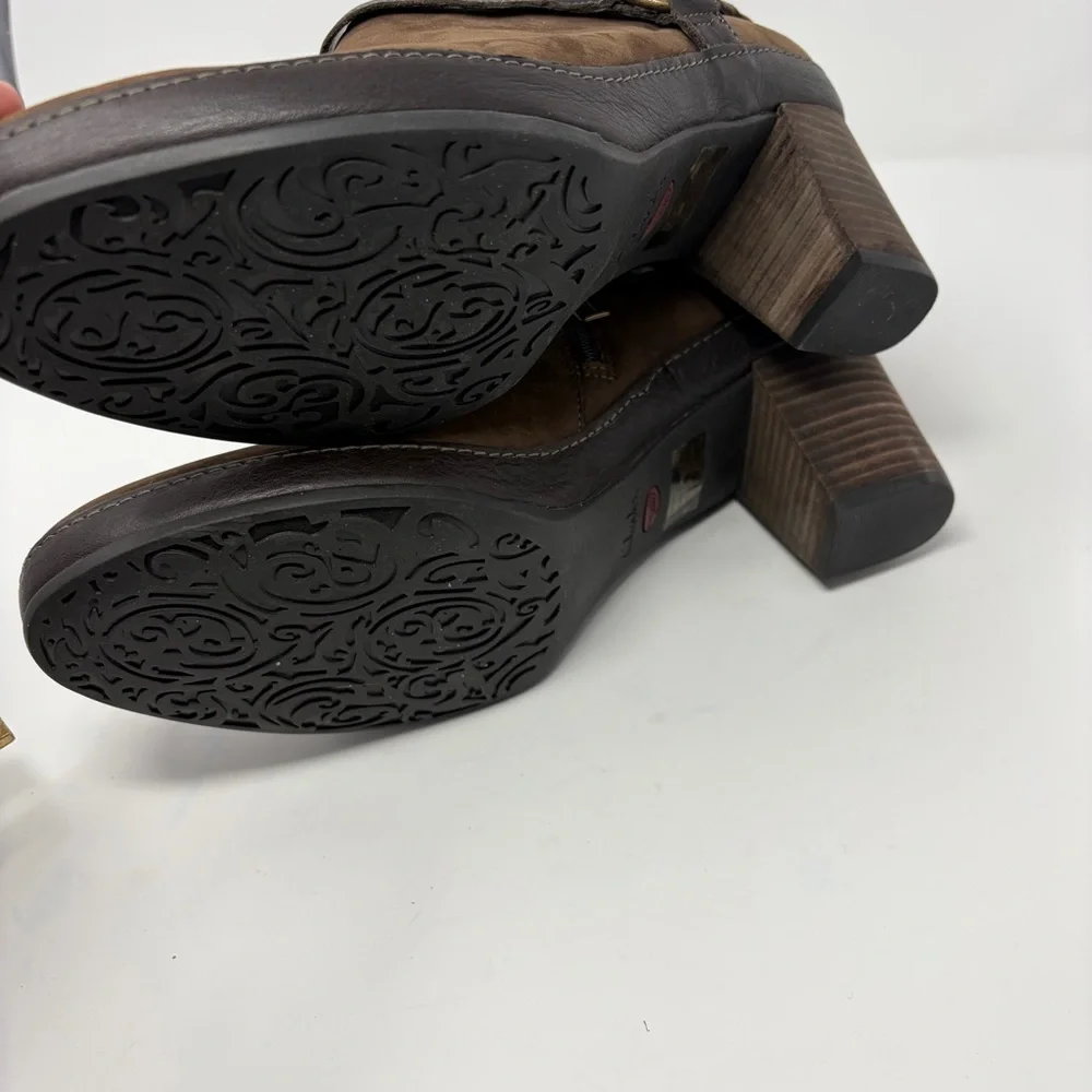 Clarks beautiful pair
