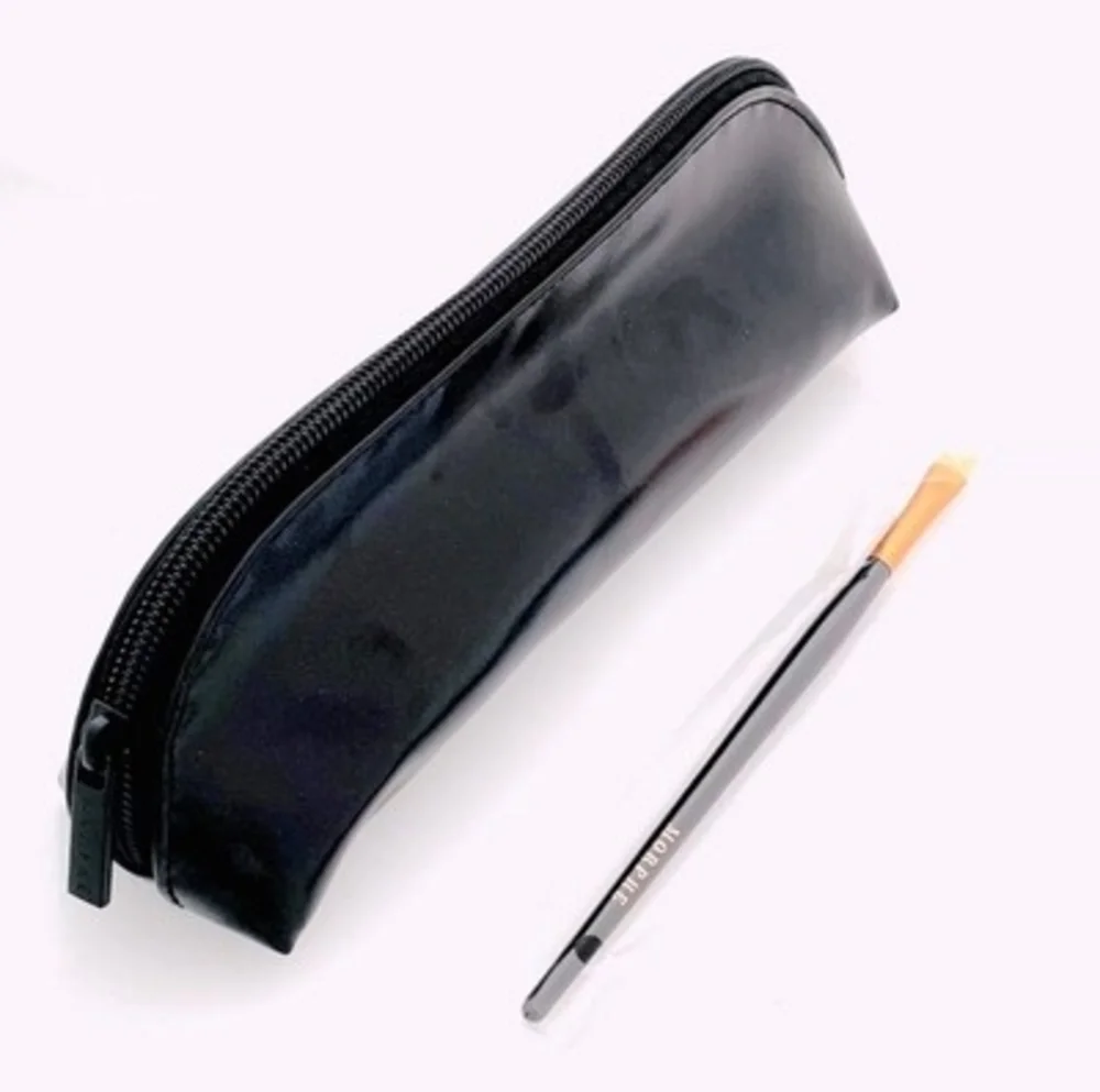 Morphe liner brush
