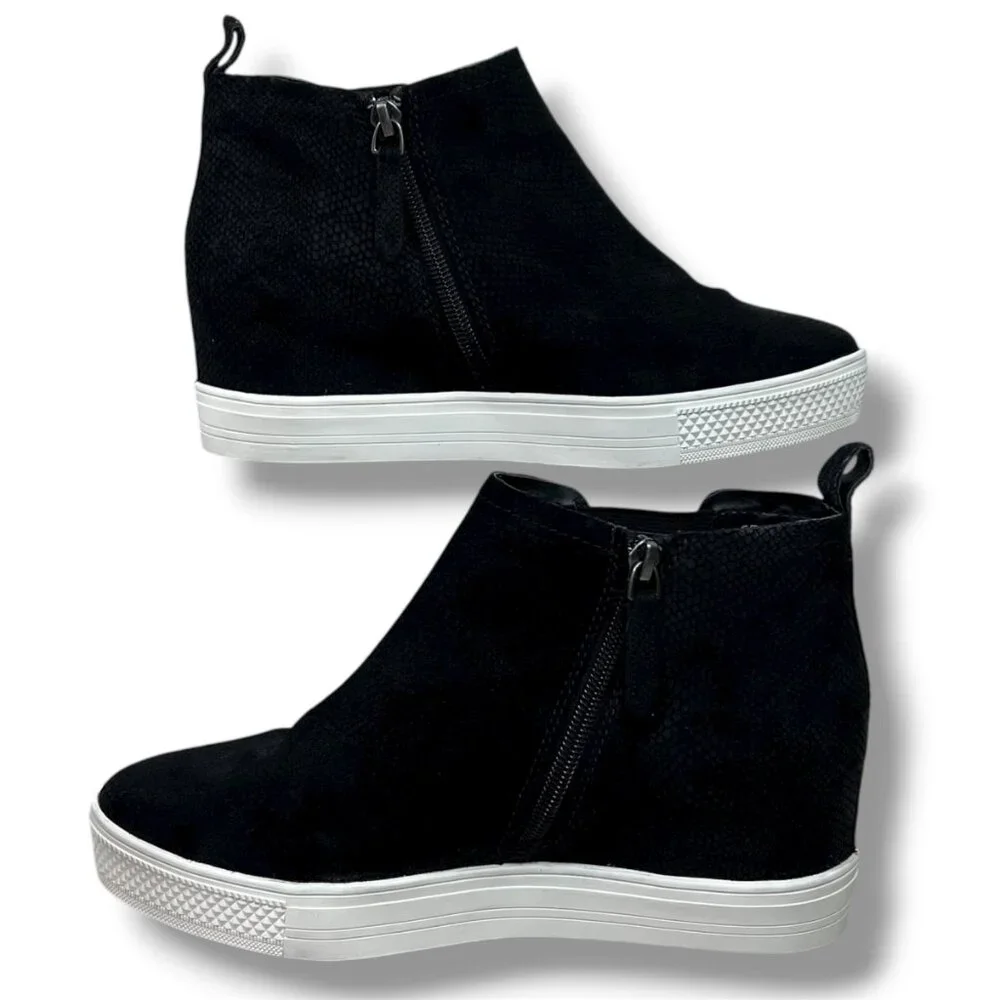 Caslon step out