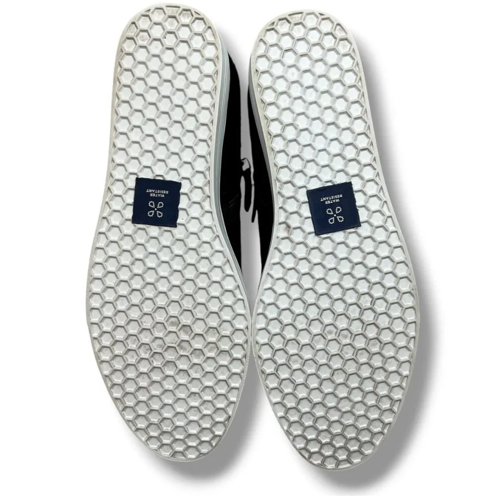 Caslon step out