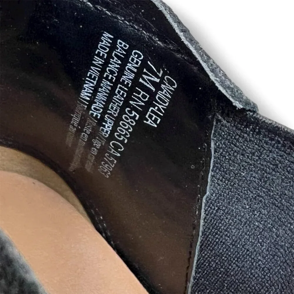 Caslon step out