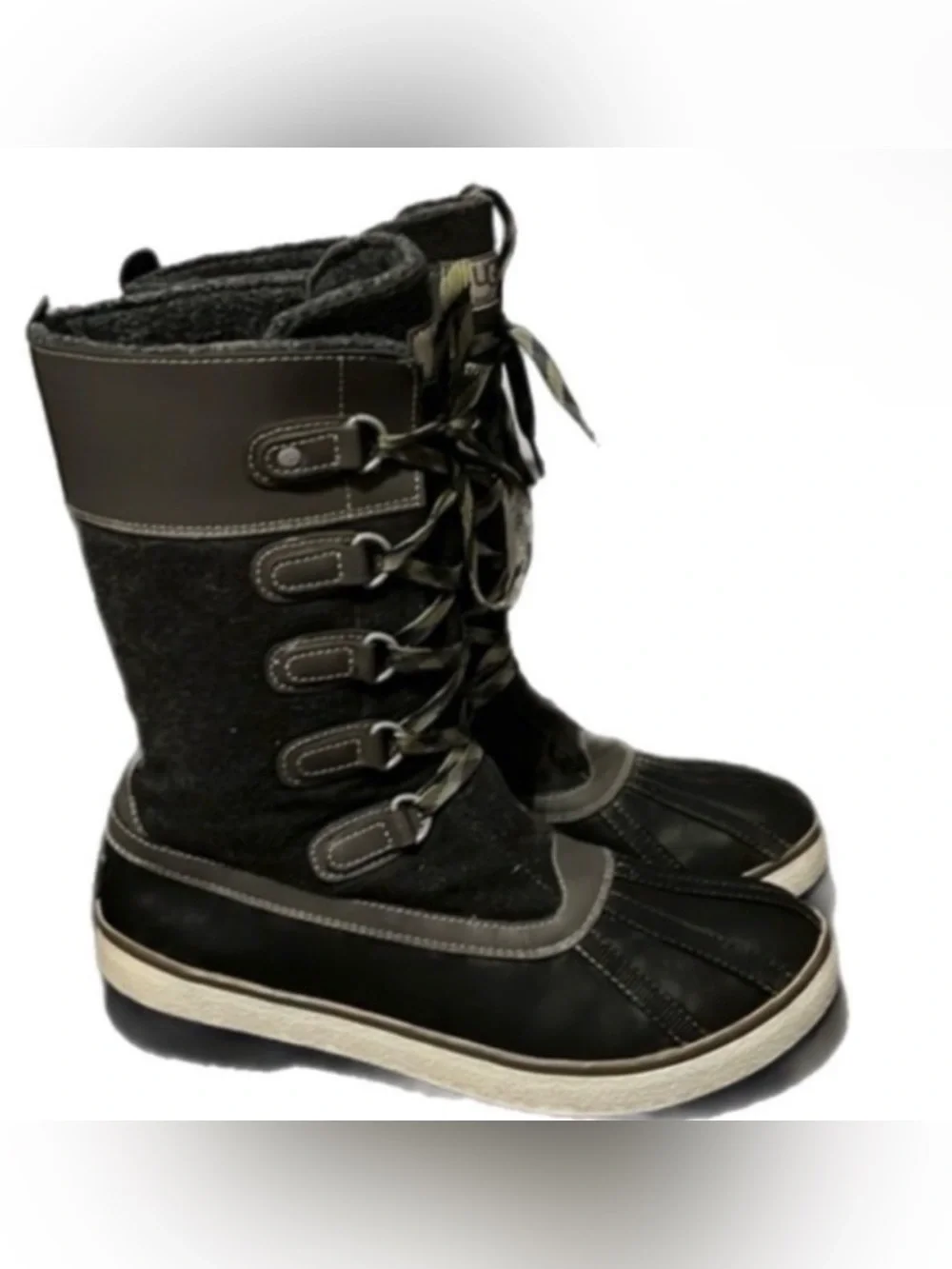 UGG authentic signature