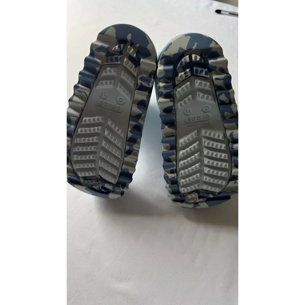 CROCS lil girl