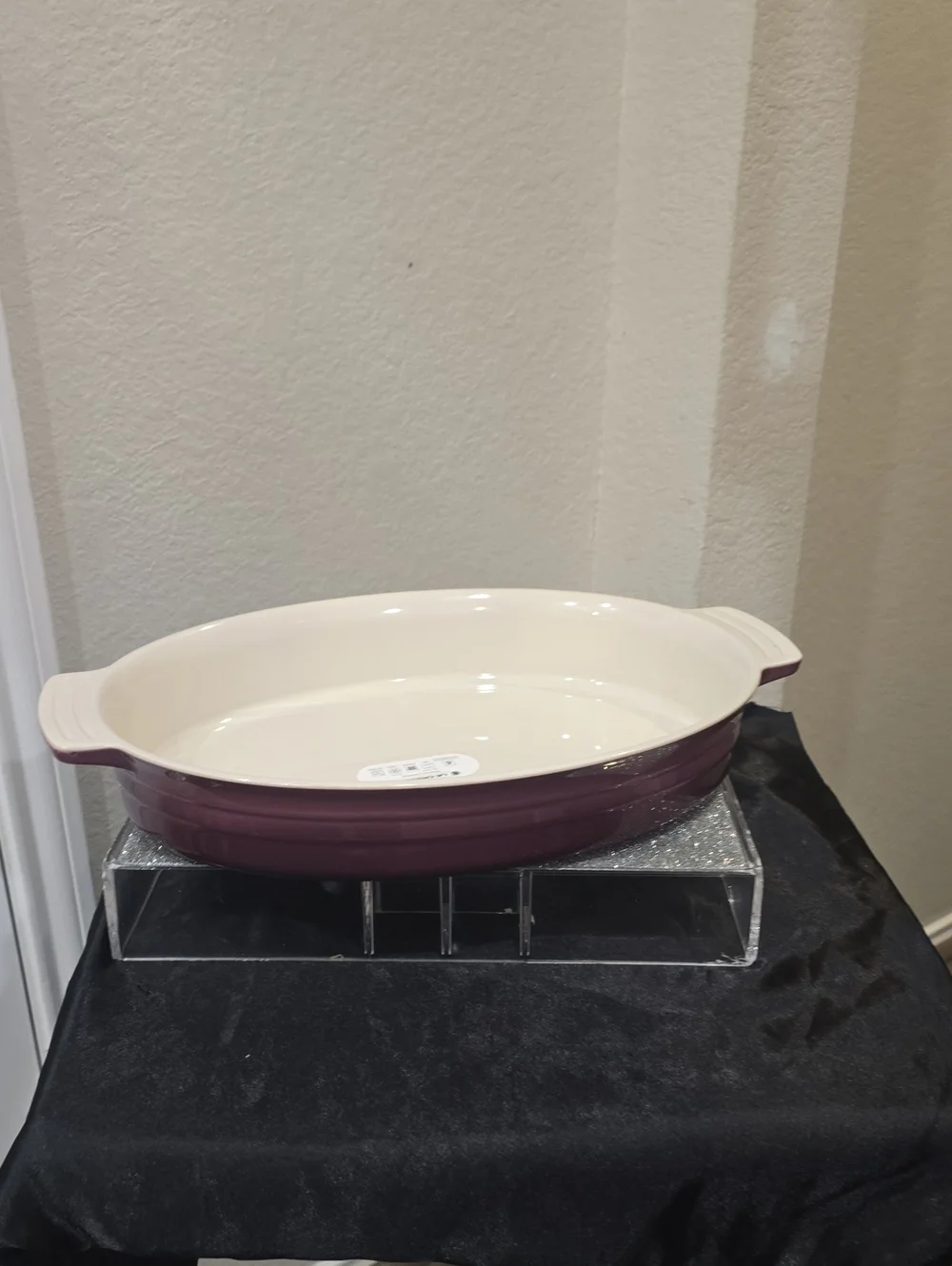 Le Creuset oval stoneware