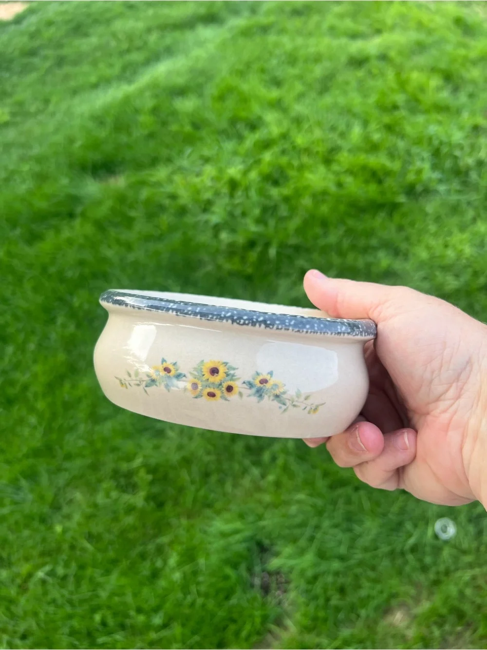 Cream Sunflower Ceramic Serving Bowl by