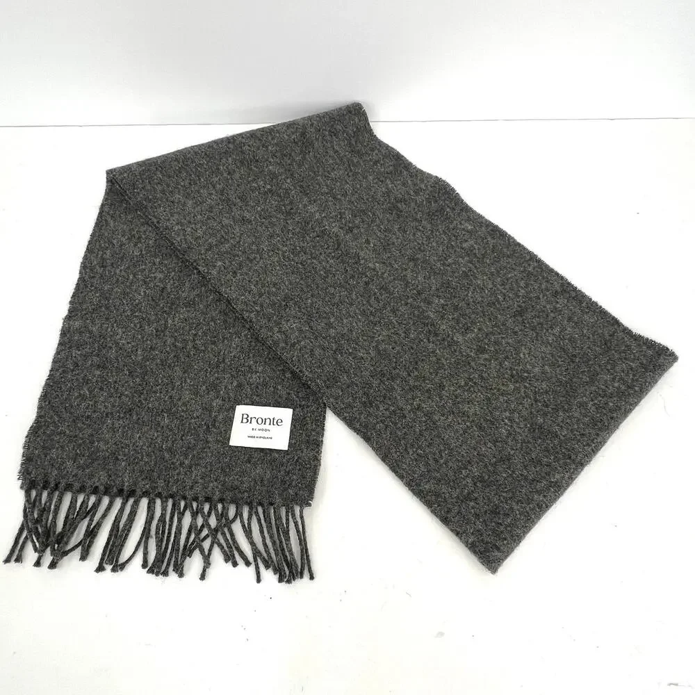 Brontë gray scarf