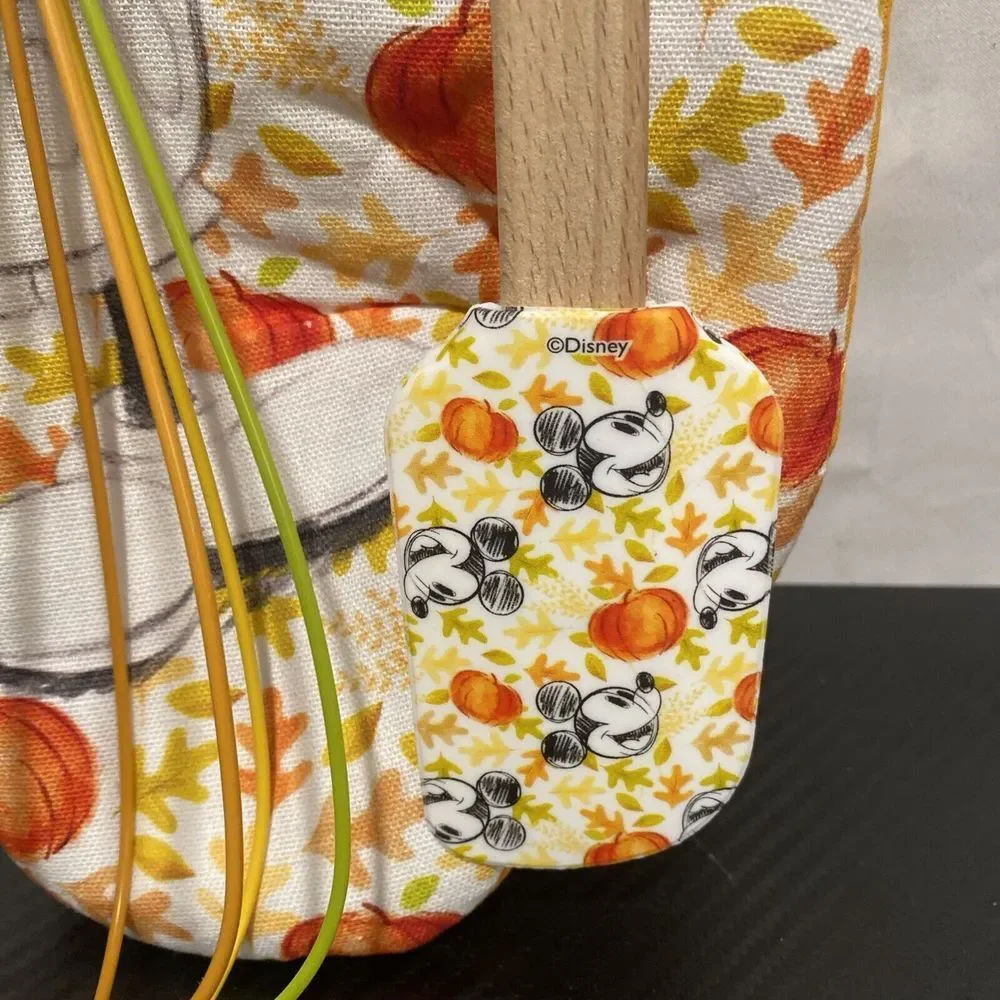Disney Mickey Mouse FALL Kitchen Set Oven Mitt,‎ Spatula & Whisk 3 Piece Set