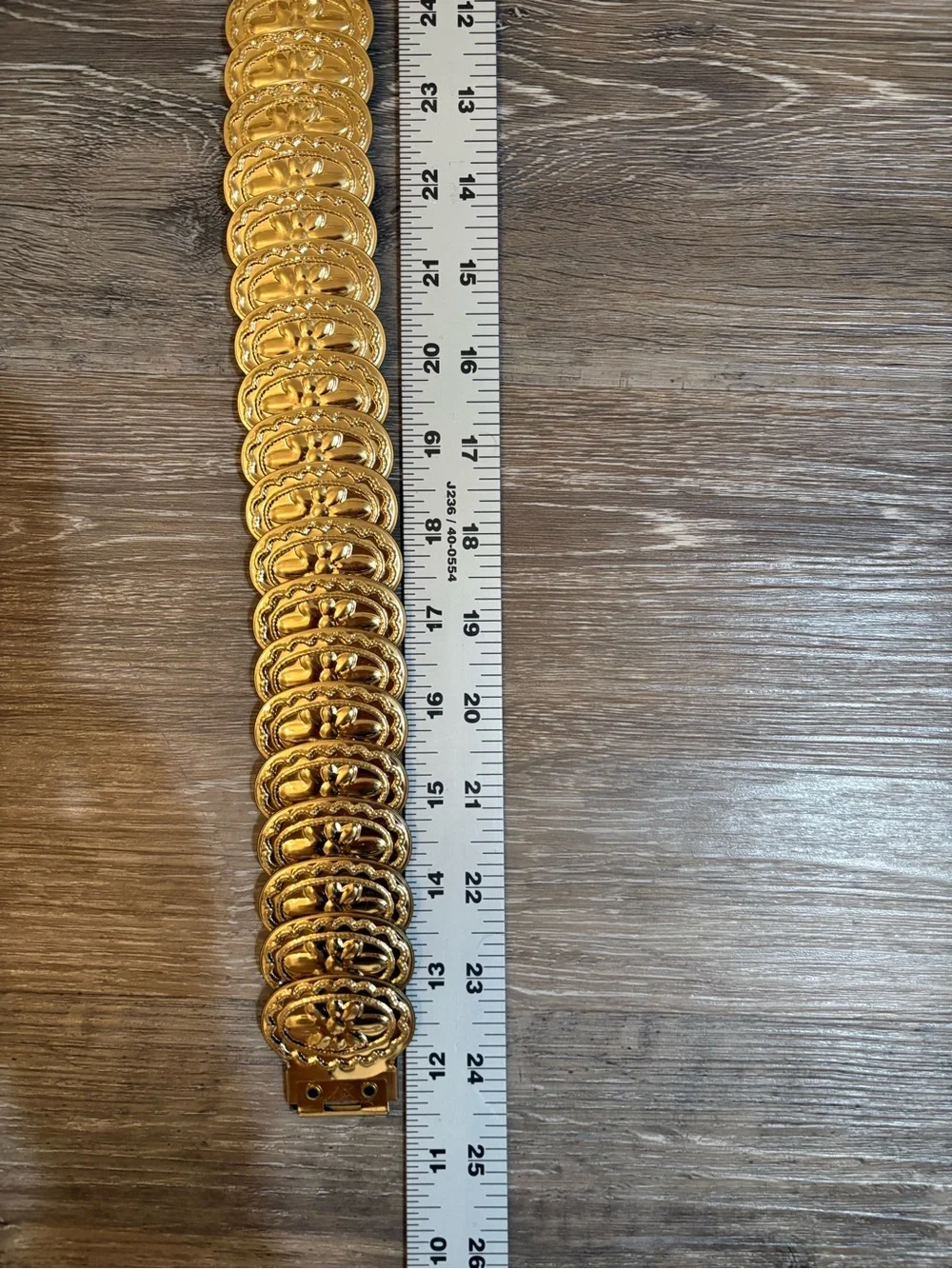 Unbranded elegant gold