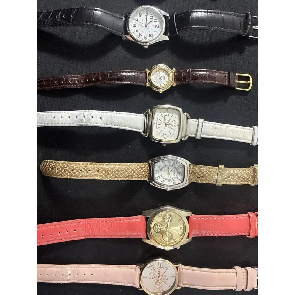 (A8)Bulk Lot 25 Watches Vintage And Modern New Batteries Fossil/Relic/PerryEllis