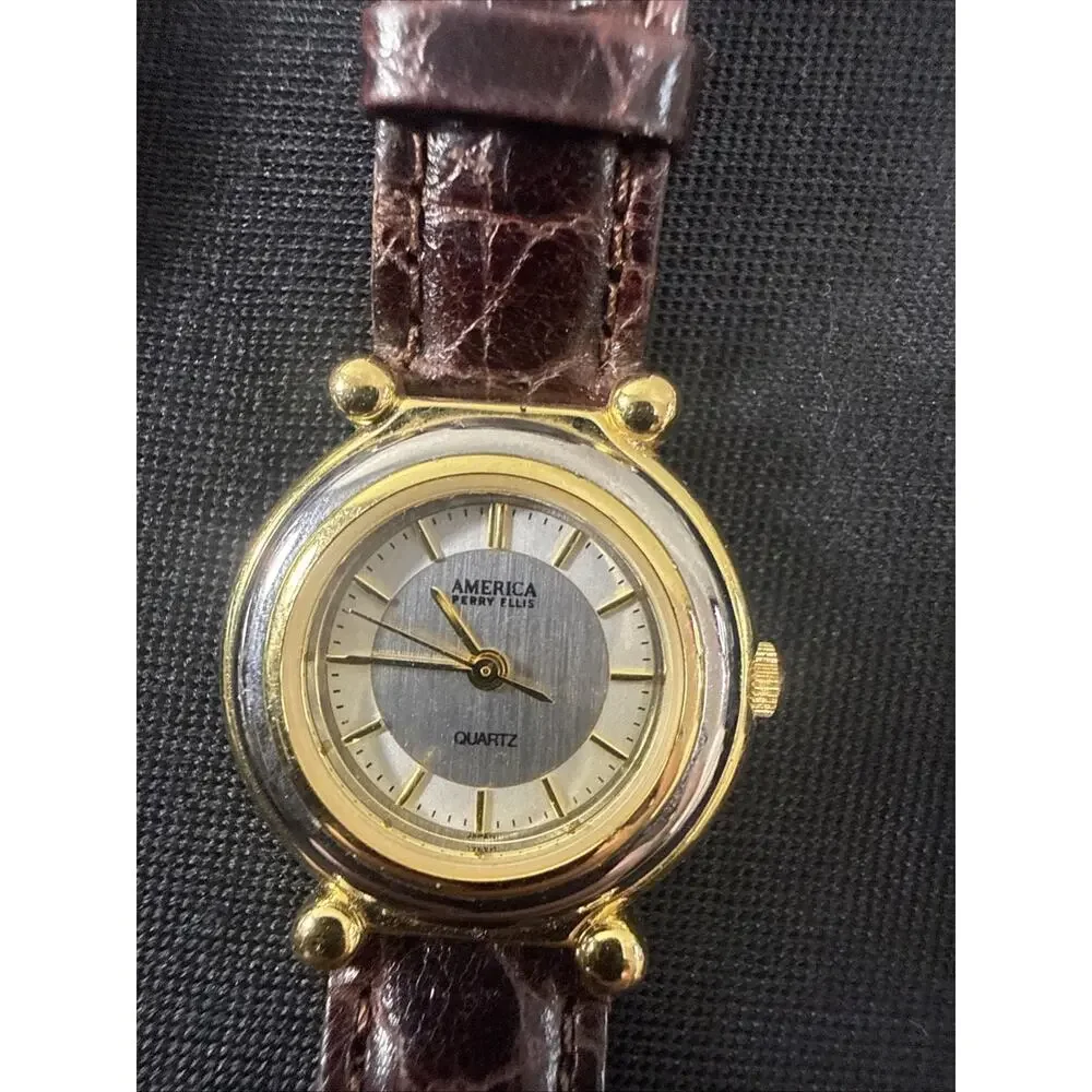 (A8)Bulk Lot 25 Watches Vintage And Modern New Batteries Fossil/Relic/PerryEllis