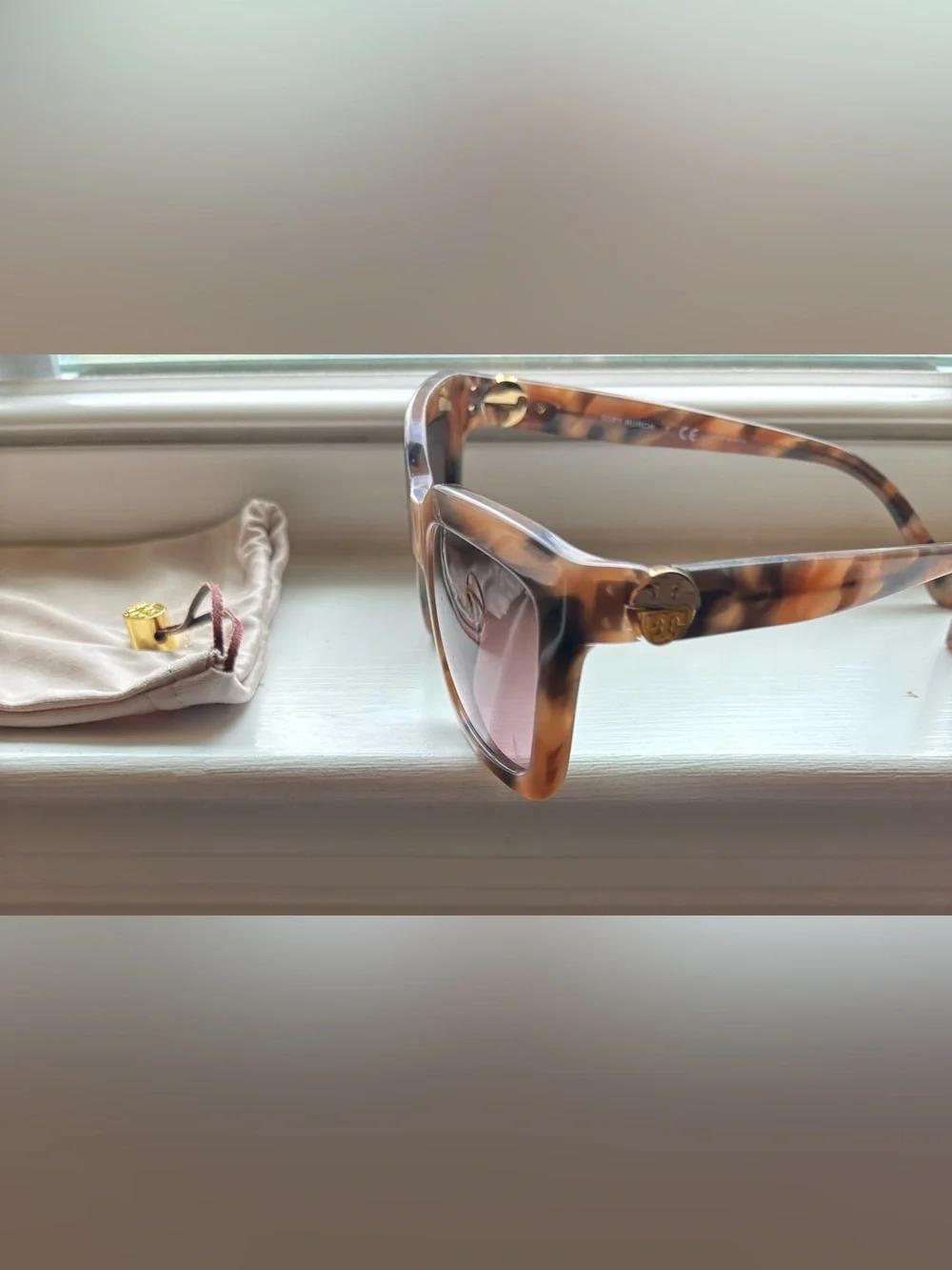 Tory Burch TY7089 Tortoise Shell Square Sunglasses With Pouch and Case