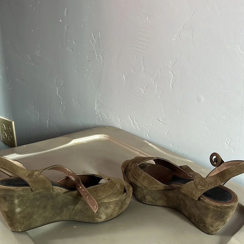 Marni wedge suede