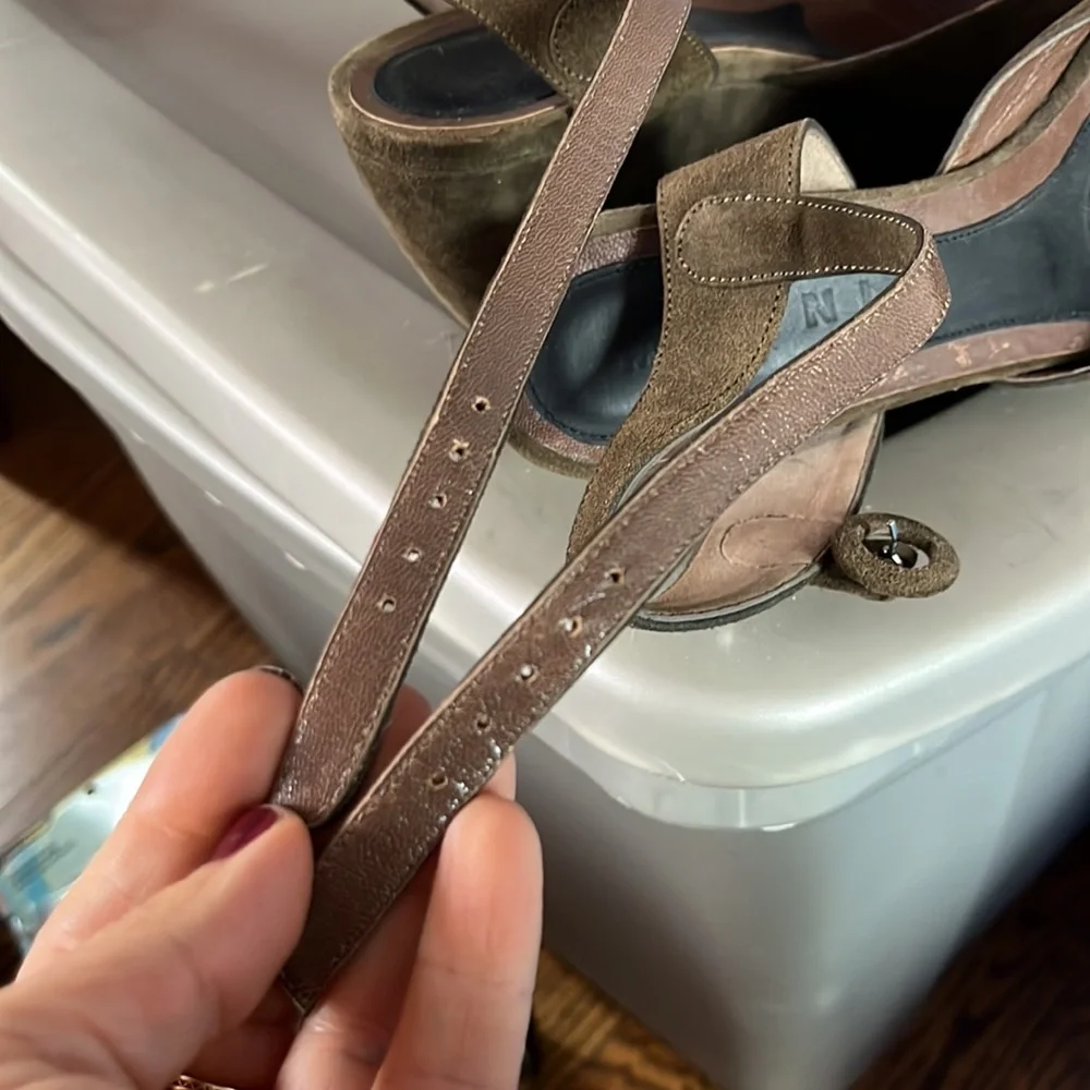 Marni wedge suede