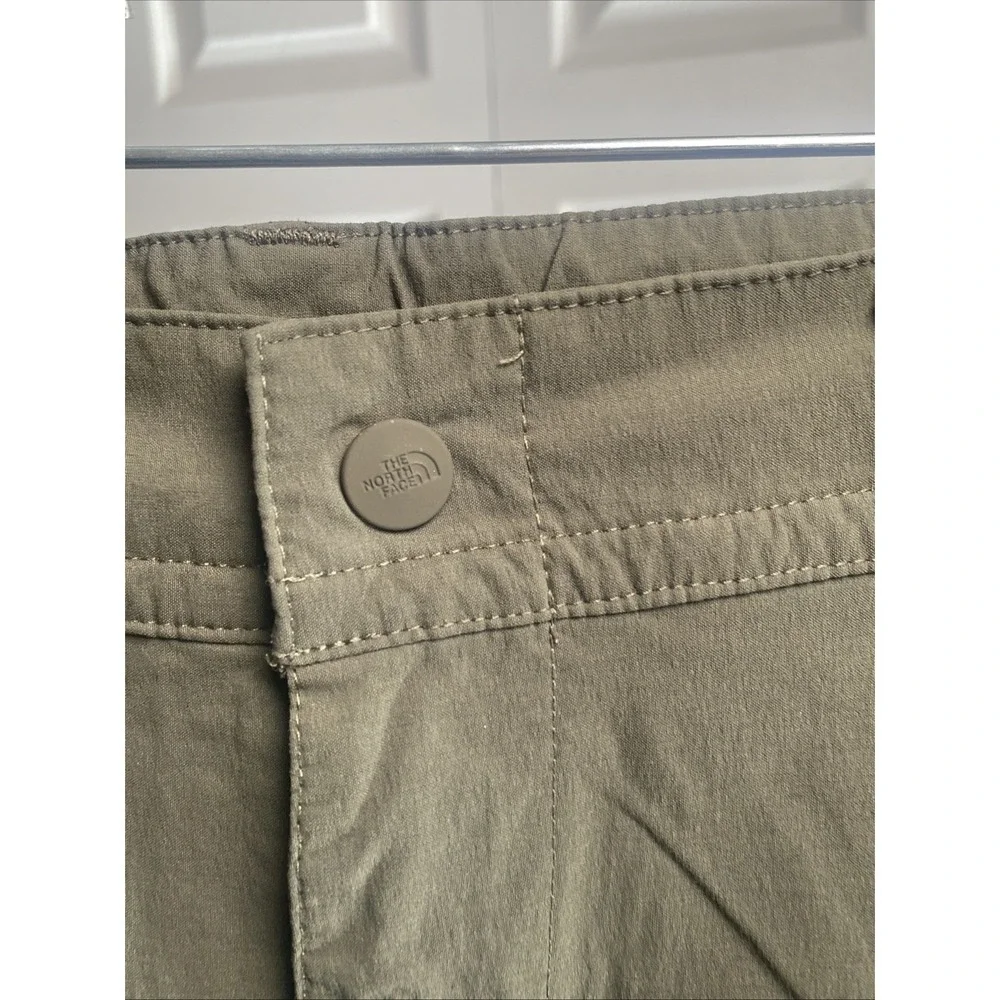 The North Face pet free