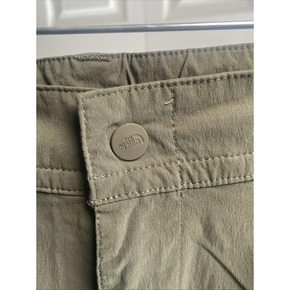 The North Face pet free