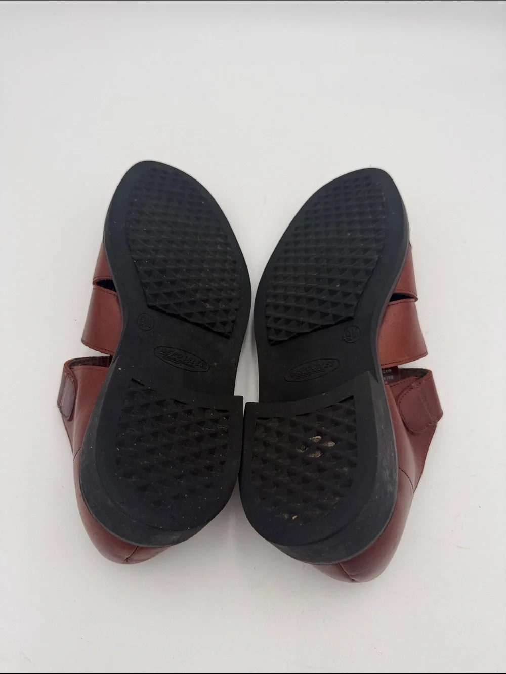 AEROSOLES soft leather