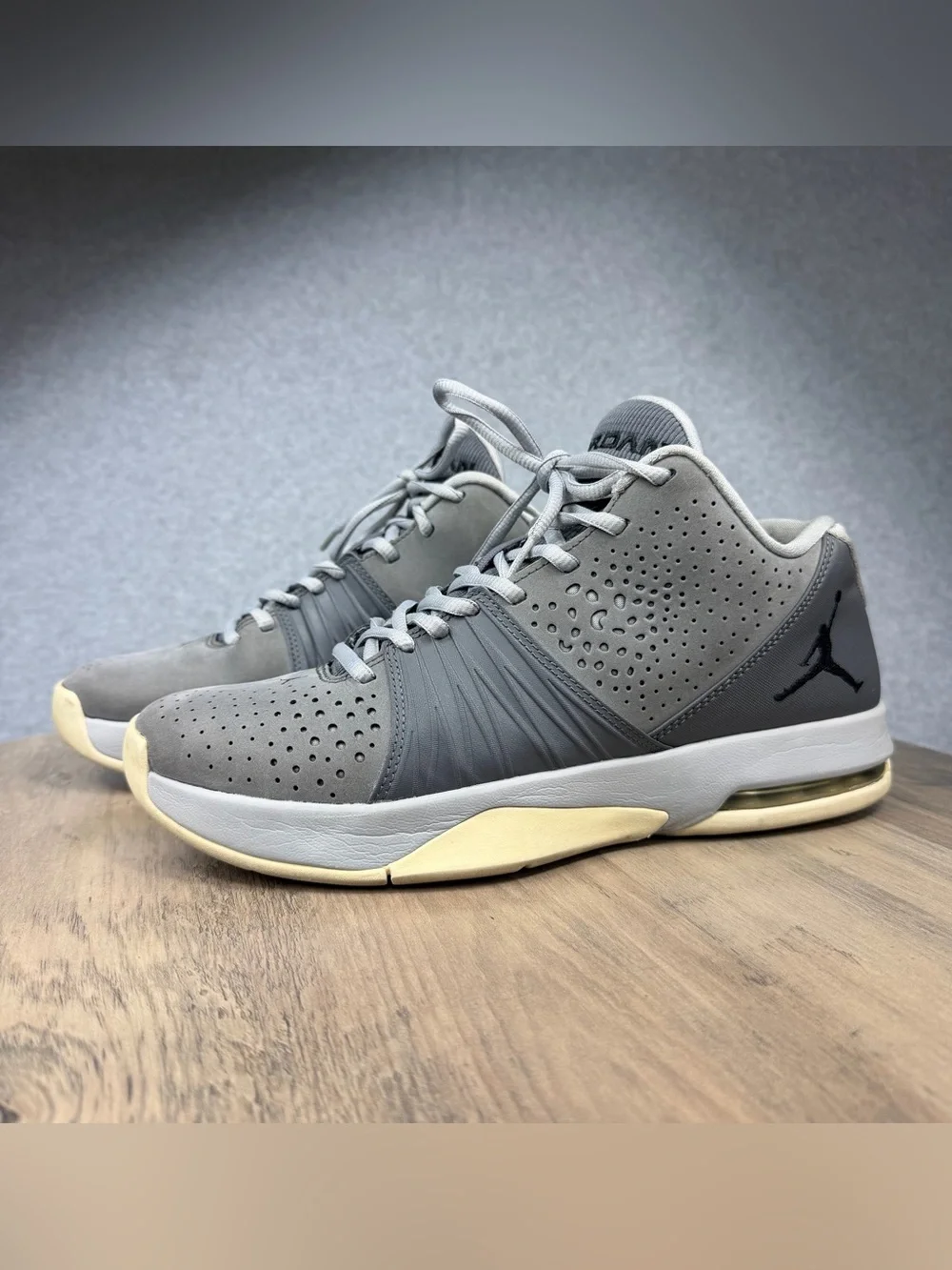 Air Jordan 5 AM Gray Basketball Shoes Sneakers 807546-003 Men’s Size 9.5