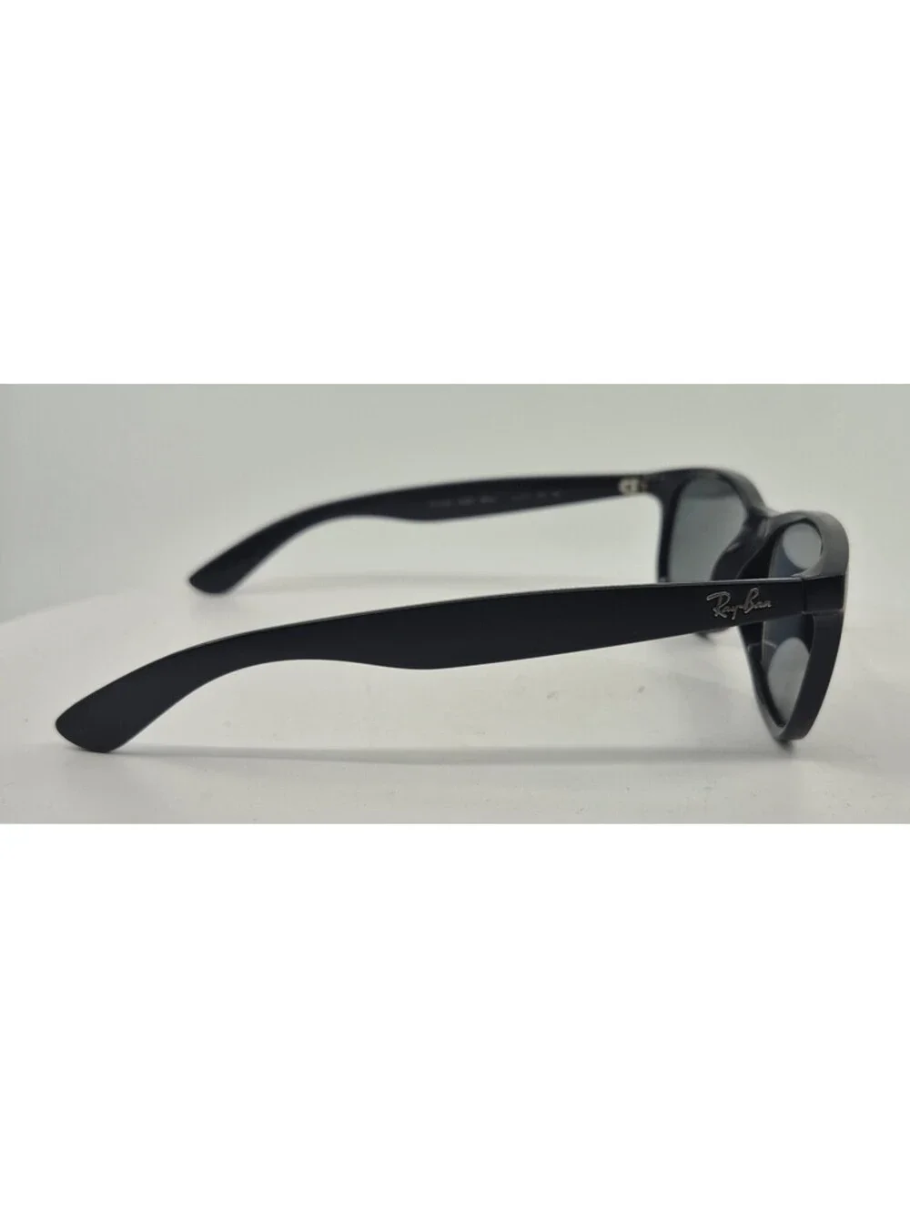 RAY BAN RB 4202 ANDY EYEGLASSES 6069/71 BLACK 55-17-145 FRAMES ONLY
